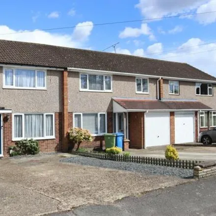 Buy this 3 bed townhouse on Horn Road in Farnborough, GU14 8RL