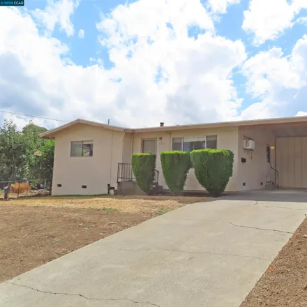Buy this 3 bed house on 580 East K Street in Benicia, CA 94510