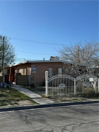 Buy this studio house on 2133 Glider Street in North Las Vegas, NV 89030