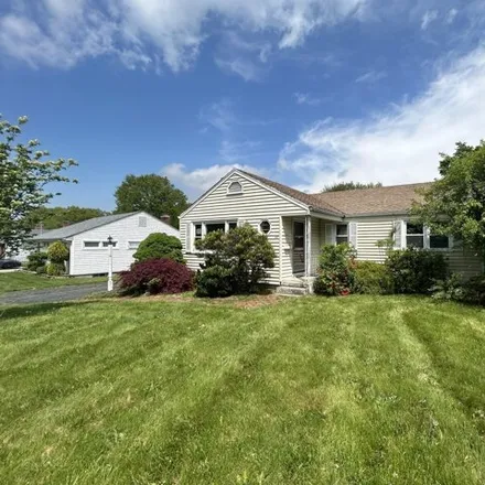 Buy this 3 bed house on 62 Valley Crest Drive in South Wethersfield, Wethersfield
