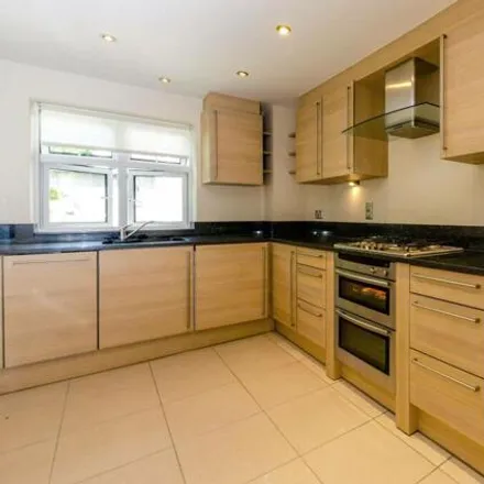 Rent this 2 bed apartment on Clandon Road in Guildford, GU1 2WP
