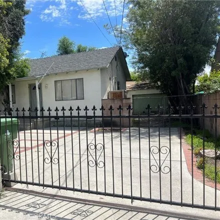 Image 2 - 13360 Gager Street, Los Angeles, CA 91331, USA - House for sale