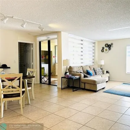 Image 8 - Northwest 49th Terrace, Coconut Creek, FL 33066, USA - Condo for rent