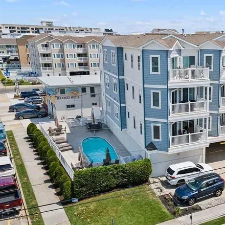 Buy this 3 bed condo on 401 East Stanton Road in Wildwood Gables, Cape May County