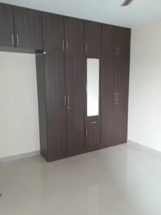 Rent this 4 bed apartment on unnamed road in Zone 15 Sholinganallur, - 600096