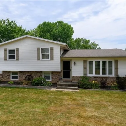Buy this 3 bed house on 6788 Towpath Avenue Northwest in Canal Fulton, Lawrence Township