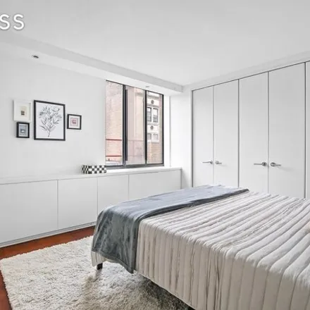 Image 5 - 140 Charles St Apt 3a, New York, 10014 - Condo for sale