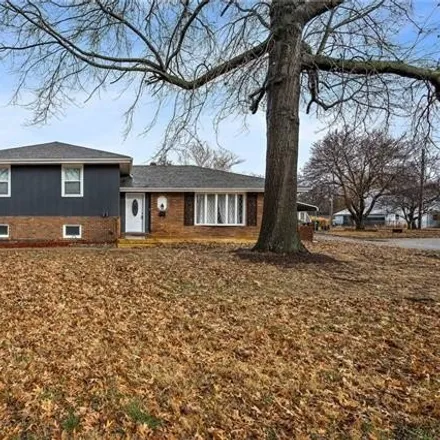 Buy this 3 bed house on 12843 East 49th Terrace in Independence, MO 64055