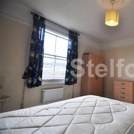 Image 2 - Sternhold Avenue, London, SW2 4PP, United Kingdom - Apartment for rent