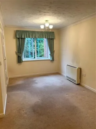 Image 4 - Bideford Drive, Selly Oak, B29 6QG, United Kingdom - Apartment for sale