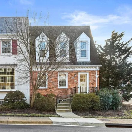 Image 1 - 6759 Towne Lane Road, Ingleside, McLean, VA 22101, USA - Townhouse for sale