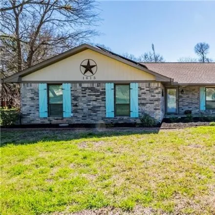 Buy this 3 bed house on 1697 Guess Drive in Salado, Bell County