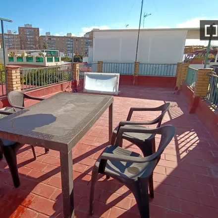 Rent this 2 bed apartment on Calle Claveles in 41006 Seville, Spain