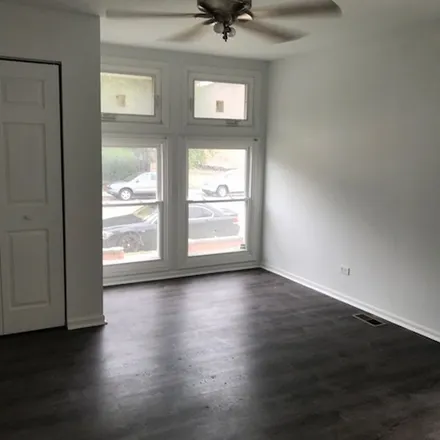Rent this 3 bed apartment on 3320 South Indiana Avenue in Chicago, IL 60616