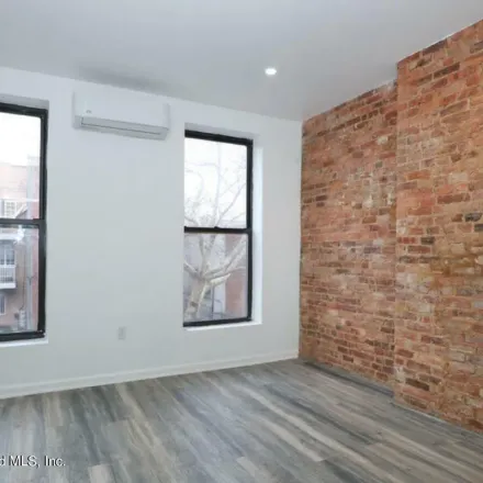 Rent this 3 bed apartment on 14 Gunther Place in New York, NY 11233