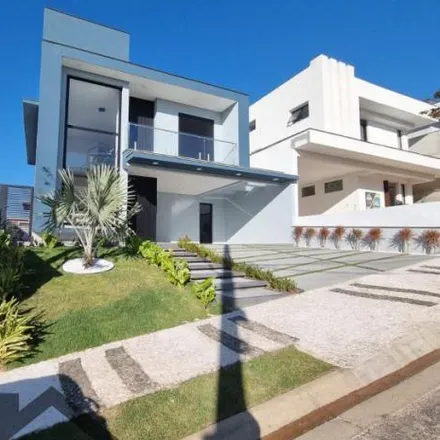 Buy this 4 bed house on Avenida João XXIII in Jardim São Pedro, Mogi das Cruzes - SP