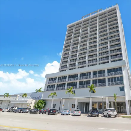 Buy this 1 bed condo on 1720 Harrison Street in Hollywood, FL 33020