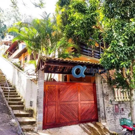 Buy this 3 bed house on Rua Pouso Alegre in Cascatinha, Região Geográfica Intermediária de Petrópolis - RJ