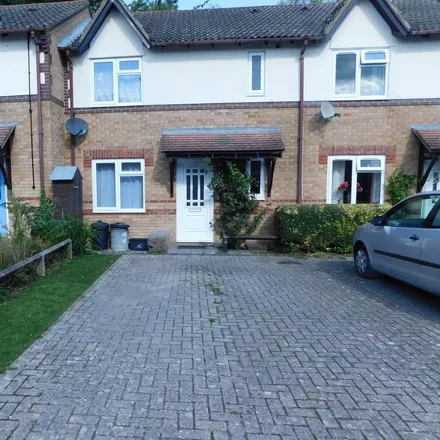 Rent this 1 bed townhouse on Tides Way in Marchwood, SO40 4LE