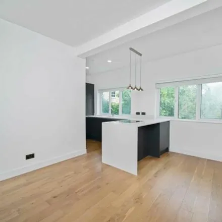 Rent this 2 bed room on 8 Downs Road in Lower Clapton, London