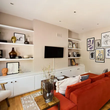 Rent this 2 bed apartment on 17 Despard Road in London, N19 5NW