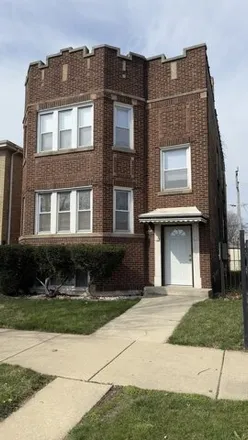 Buy this 5 bed house on 7948 South Lafayette Avenue in Chicago, IL 60628