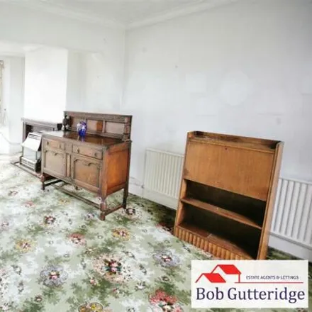 Image 2 - Bellfield Avenue, Newcastle-under-Lyme, ST5 0RU, United Kingdom - Duplex for sale