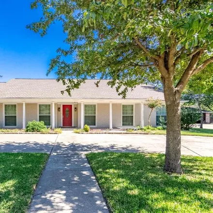 Buy this 4 bed house on 13824 Tanglewood Drive in Farmers Branch, TX 75234