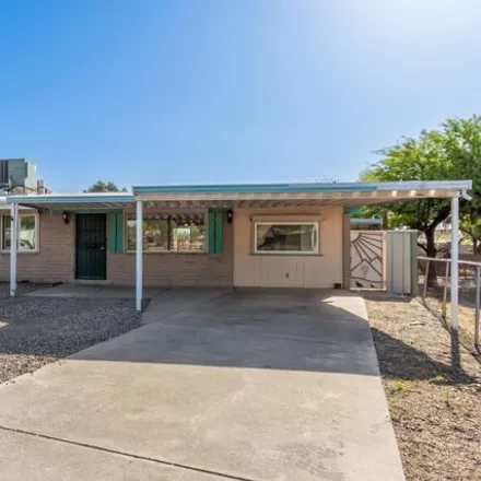 Buy this 3 bed house on 2499 West Las Lomitas Road in Pima County, AZ 85741