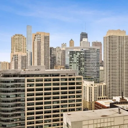 Rent this 1 bed apartment on Marina City 2 in North State Street, Chicago