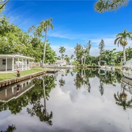 Image 2 - 1188 Harbor Drive, Rivers Edge Mobile Home Park, North Fort Myers, FL 33917, USA - House for sale