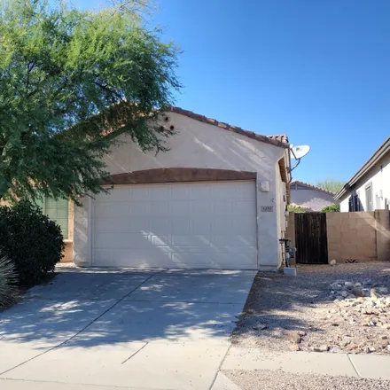 Rent this 4 bed house on 1194 West Rodriguez Road in Oro Valley, AZ 85755