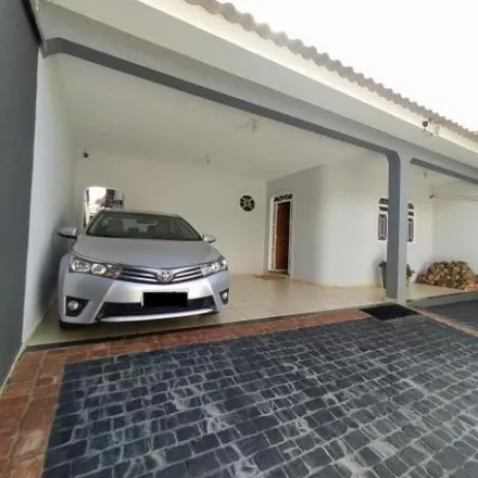 Buy this 3 bed house on Rua Claudemiro José de Souza in Brasil, Uberlândia - MG