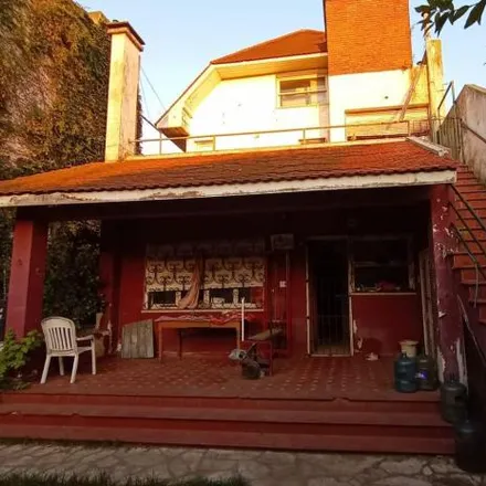 Buy this 5 bed house on Escuela n°24 Patricias Argentinas in Esteban Echeverría 315, Partido de Morón