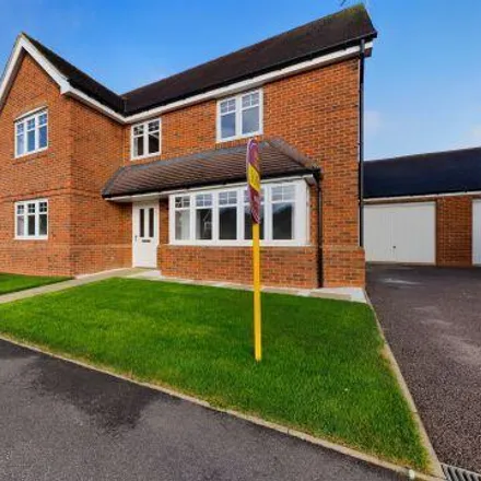 Rent this 5 bed house on Manning Way in Long Buckby, NN6 7WD