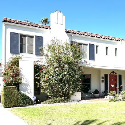 Buy this 6 bed house on 1669 Wellington Road in Los Angeles, CA 90019
