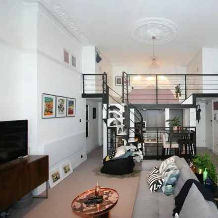 Rent this 1 bed apartment on 1 Belsize Park Gardens in London, NW3 4LB
