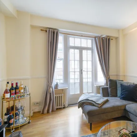 Rent this 2 bed apartment on Apsley House in Marlborough Place, London