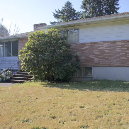 Buy this 4 bed house on 17100 Northeast Halsey Street in Portland, OR 97230