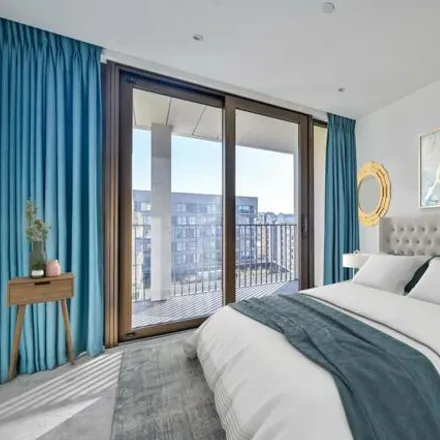 Image 3 - Chandlers Avenue, London, SE10 0SN, United Kingdom - Apartment for sale