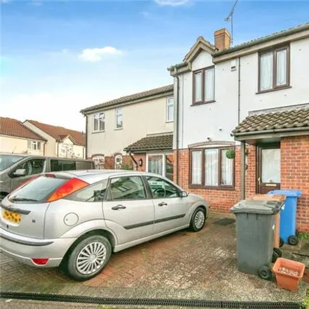 Buy this 3 bed townhouse on Foden Avenue in Ipswich, IP1 5PH