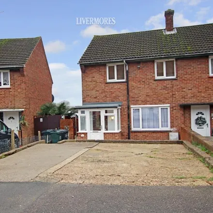 Rent this 2 bed house on Lordswood Close in Darenth, DA2 7LJ