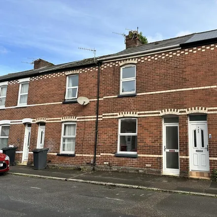 Rent this 2 bed townhouse on 9 Tavistock Road in Exeter, EX4 4BN