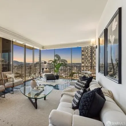 Image 1 - The Summit, 999 Green Street, San Francisco, CA 94133, USA - Condo for sale