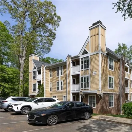 Buy this 2 bed condo on 2504 Cranbrook Lane in Charlotte, NC 28207
