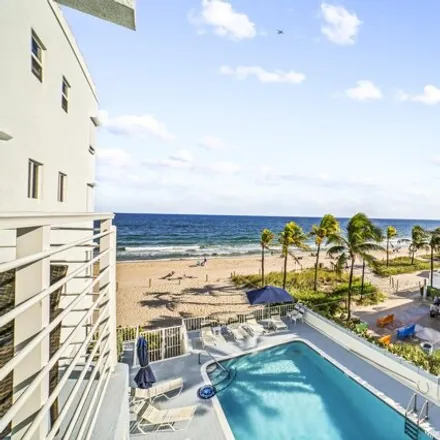 Rent this 1 bed condo on Windjammer Resort in Datura Avenue, Lauderdale-by-the-Sea