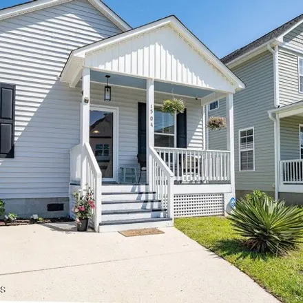 Buy this 3 bed house on 1393 Center Street in Love Grove, Wilmington