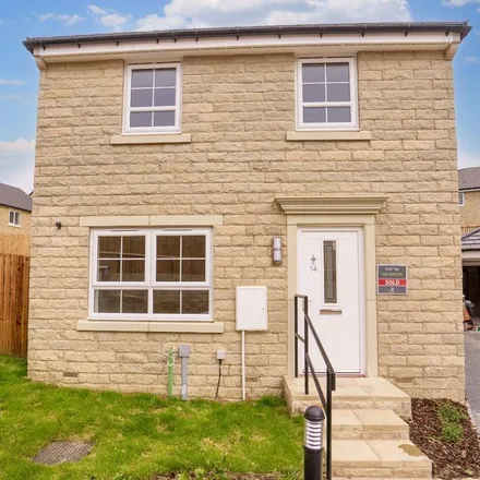 Rent this 4 bed house on 12 Paddock Lane in Bradford, BD2 3FN