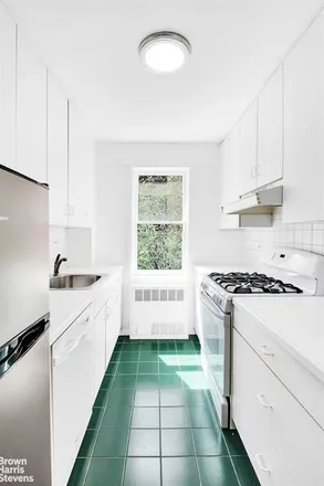 Image 3 - 167 EAST 67TH STREET 4C in New York - Apartment for sale