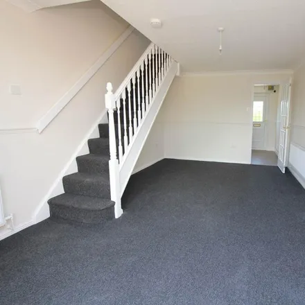 Image 2 - The Wheate Close, Rhoose, CF62 3HH, United Kingdom - House for rent